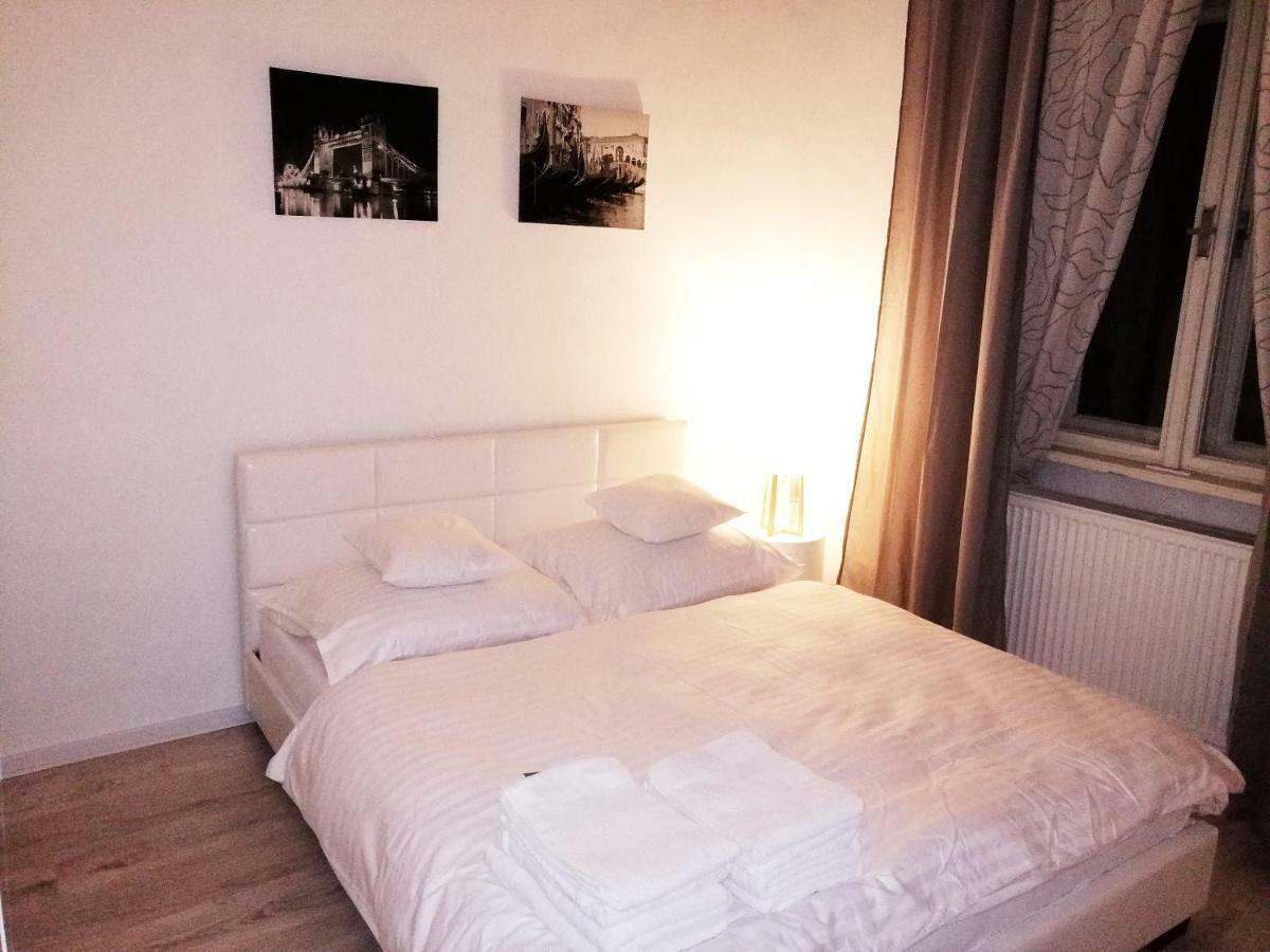 Entrez Apartment 3 - Historical Centre Кошице Экстерьер фото